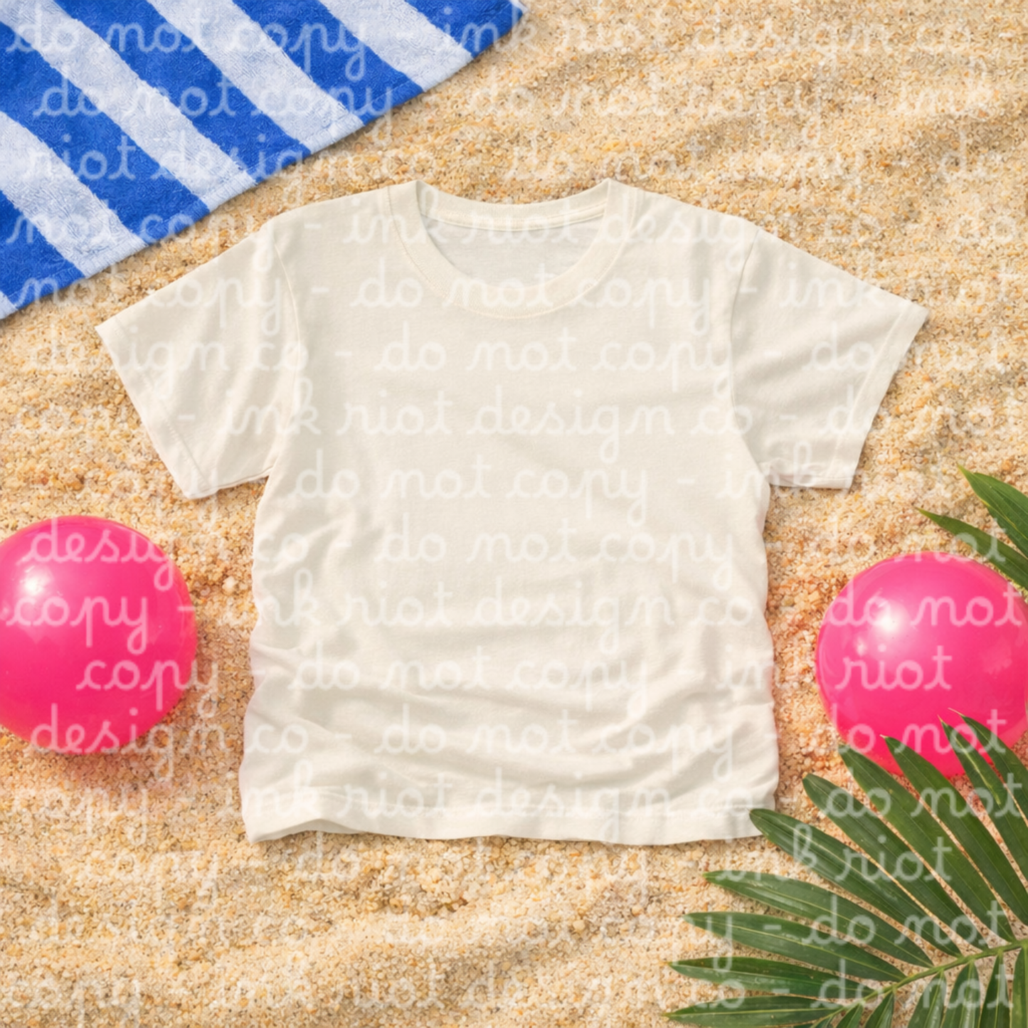 Beach - Ivory T-shirt Mock