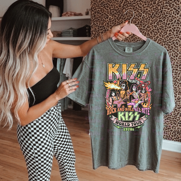 Kiss – Ink Riot Design Co.